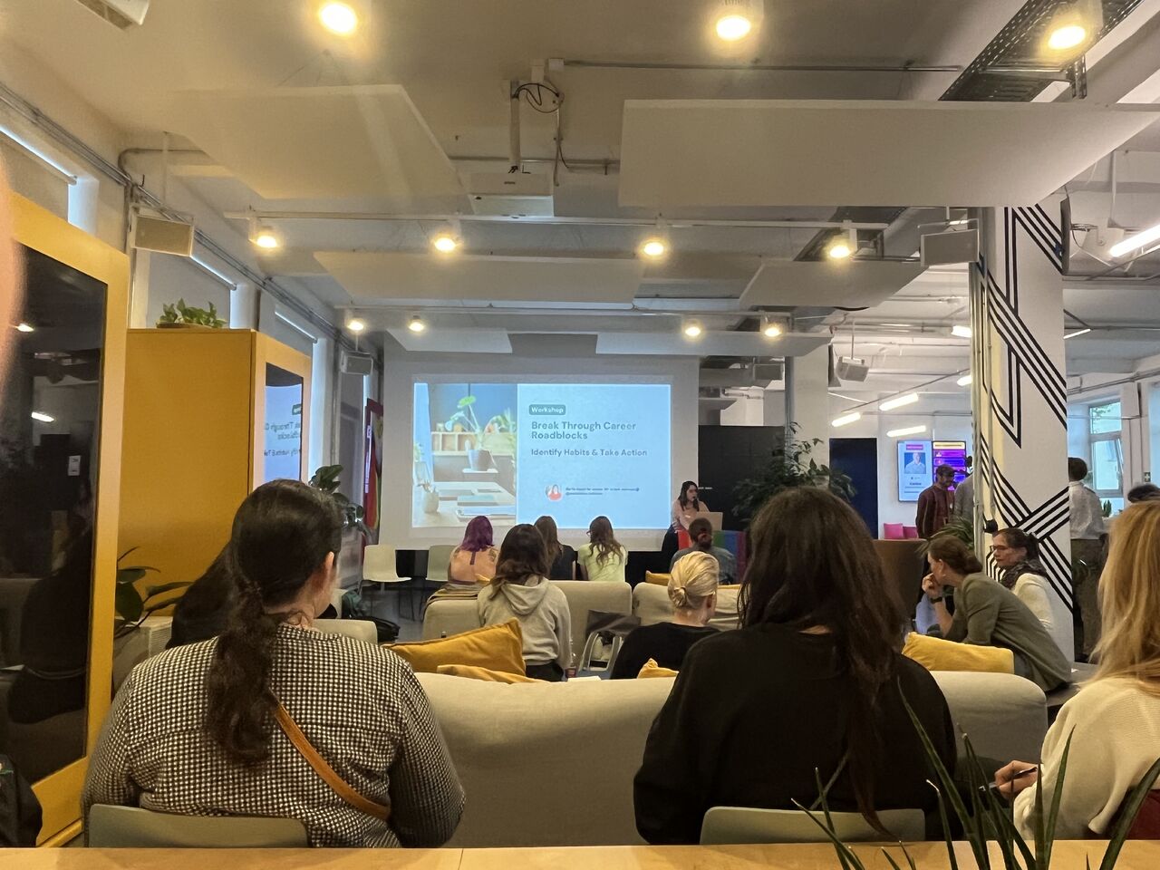 Talk with speaker and attendees